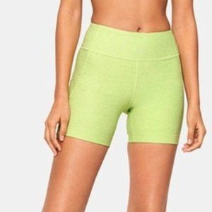 Outdoor Voices Short Lemongrass Size M